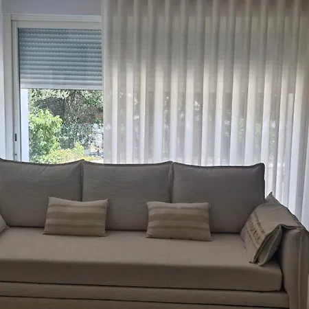 Apartment Proche Du Port Ste Catherine